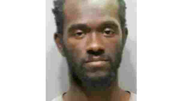 Father Forces 11-Year-Old Daughter to Help in Robbery, Then Abandons Her While Fleeing Father Forces 11-Year-Old Daughter to Help in Robbery, Then Abandons Her While Fleeing