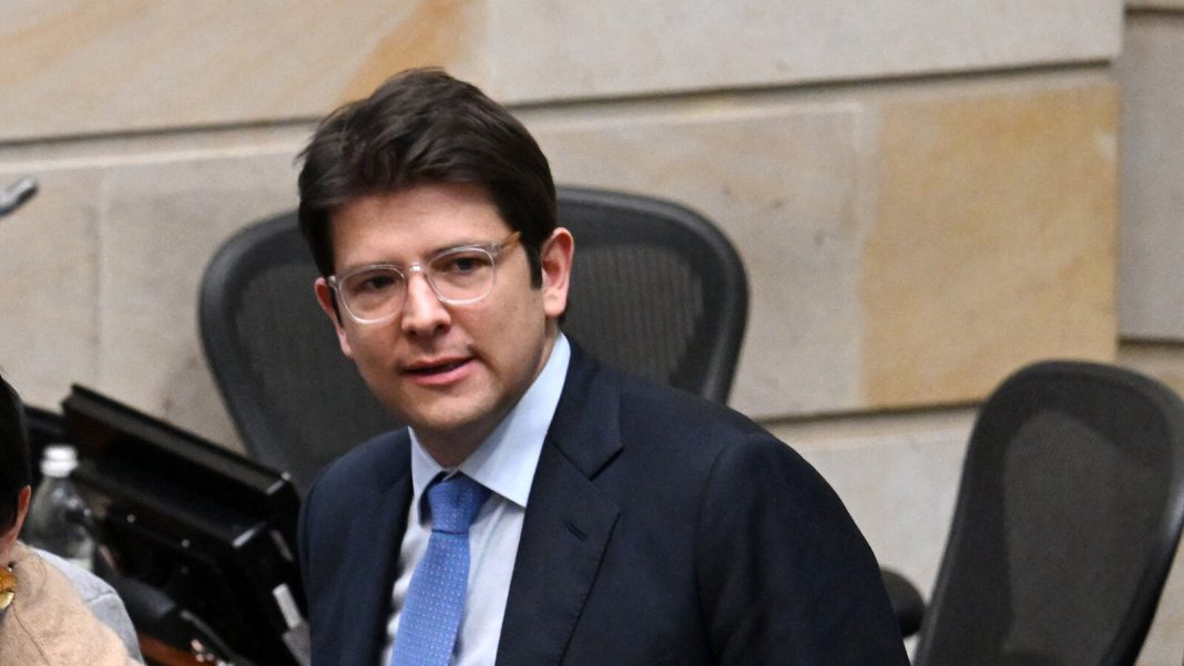 Colombian Senator Miguel Uribe Survives Shooting Ahead of 2026 Presidential Race Colombian Senator Miguel Uribe Survives Shooting Ahead of 2026 Presidential Race