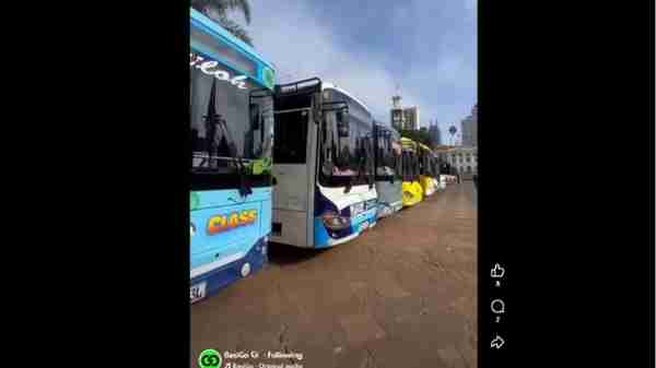 New Electric School and Commuter Buses Unveiled in Nairobi Electric school bus and commuter EV buses during an e-mobility parade in Nairobi